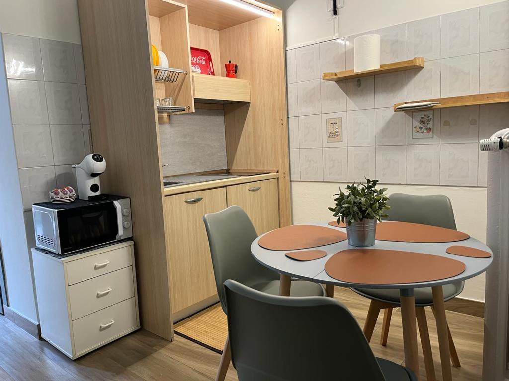 Apartamento Bilocale Zona Citta' Studi Milán Exterior foto